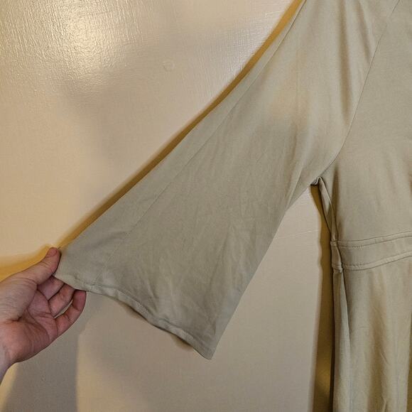 Grace Elements Size Medium Light Sage Pastel Green Blouse Boho NEW NWT Stretchy - Picture 2 of 9